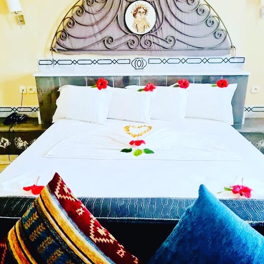 Dar Mezraya Hotell Mezraia Exteriör bild